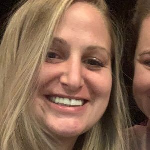 Meet your Posher, Stacy